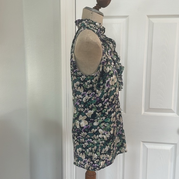 And Taylor loft top floral violets ruffle sleeveless button-down blouse navy - Picture 4 of 9